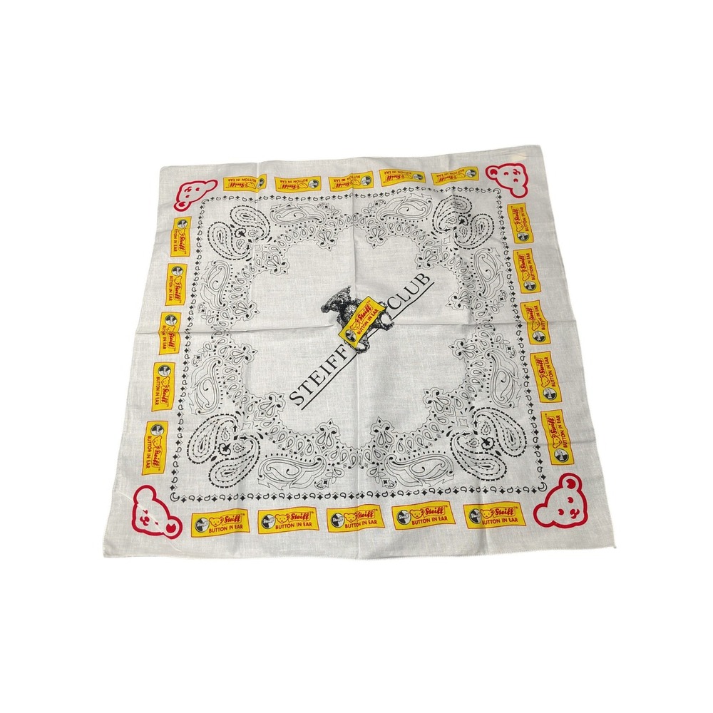 Steiff Club Scarf‎ Bear Logo